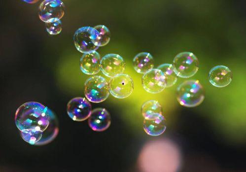 肥皂泡,揭秘肥皂泡的神奇生成与科学奥秘